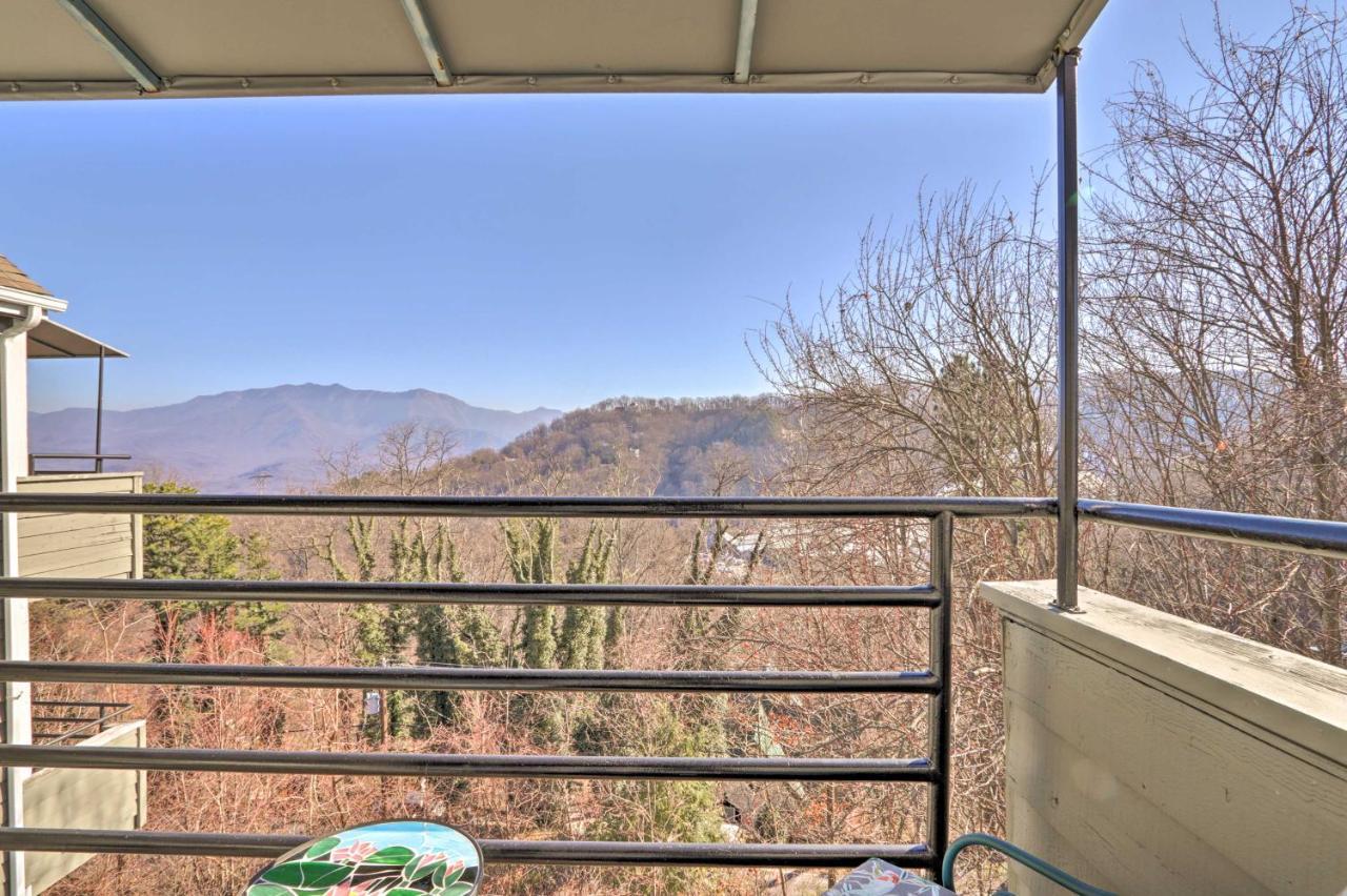 Unique Smokies Ski Shack With Mountain-Top View Gatlinburg Εξωτερικό φωτογραφία