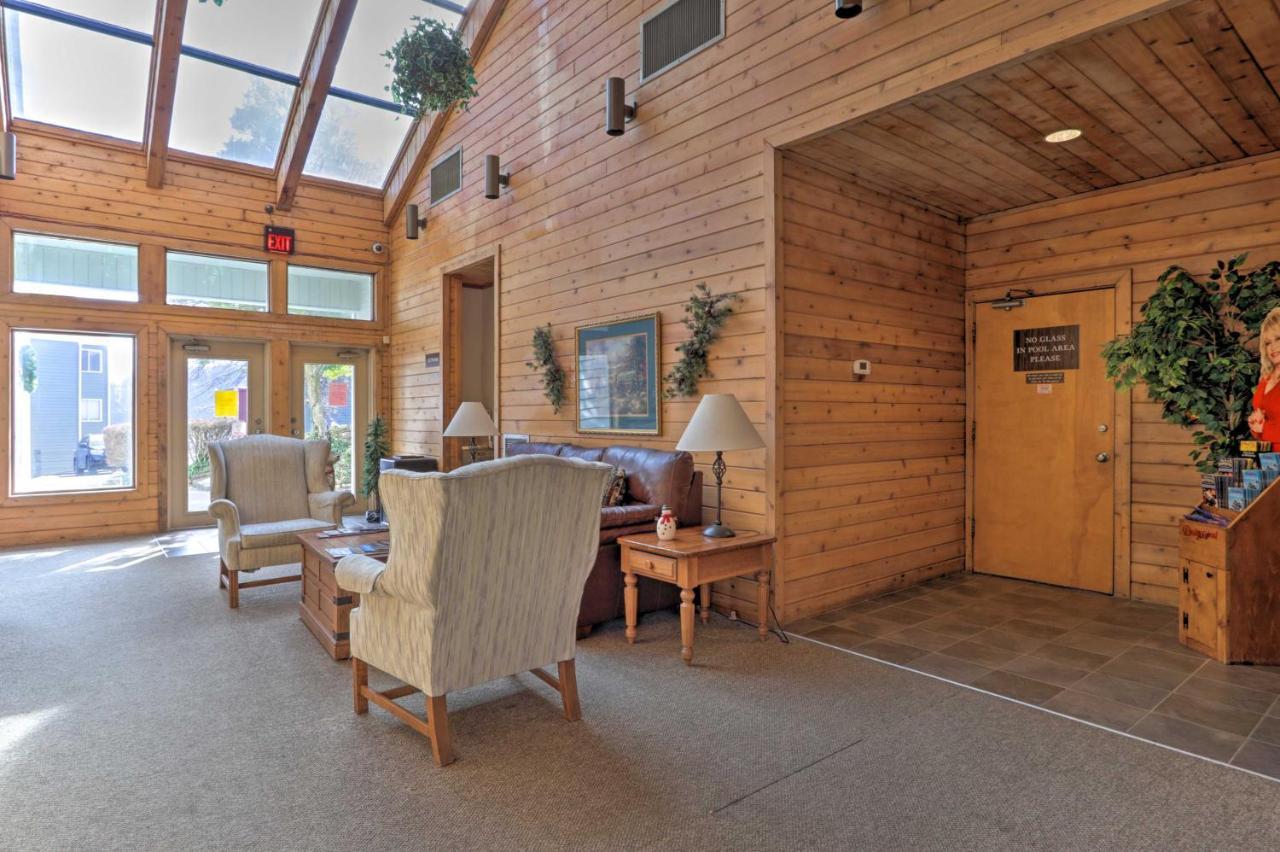 Unique Smokies Ski Shack With Mountain-Top View Gatlinburg Εξωτερικό φωτογραφία